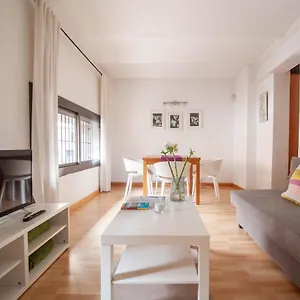 https://apartamento-zona-sagrada-familia.topbarcelonahotels.com